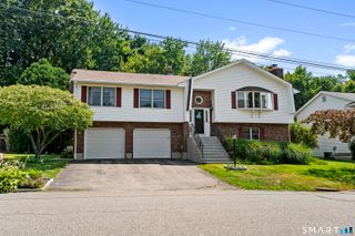 11 Middleway East, Waterbury, CT 06708