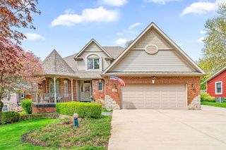 549 Beachview Drive, Lake Holiday, IL 60552