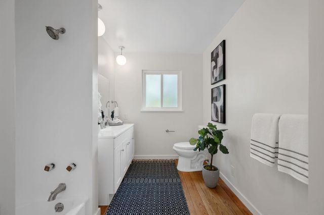 2215 Coronet Boulevard, Belmont, CA 94002