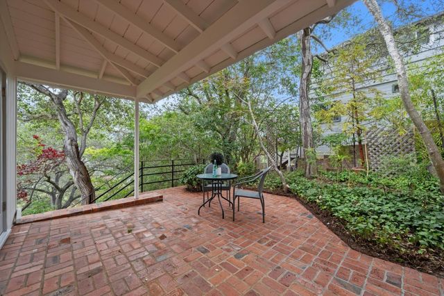 2215 Coronet Boulevard, Belmont, CA 94002