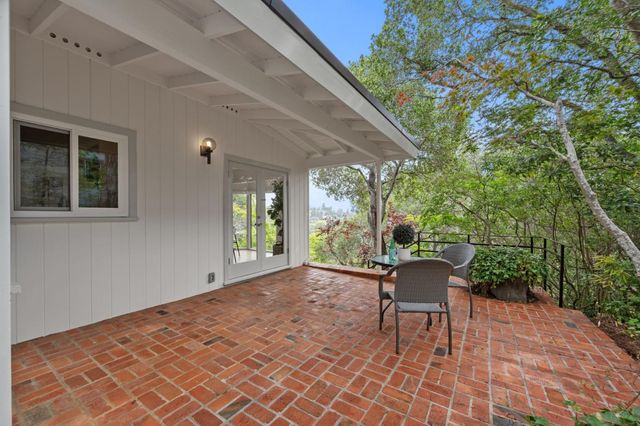 2215 Coronet Boulevard, Belmont, CA 94002