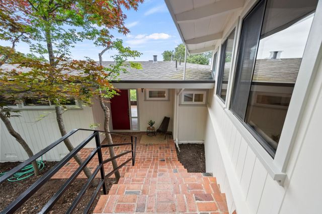 2215 Coronet Boulevard, Belmont, CA 94002