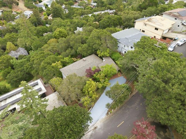 2215 Coronet Boulevard, Belmont, CA 94002