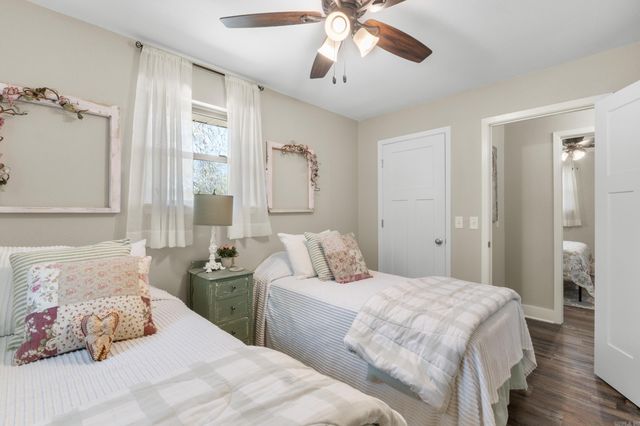 399 Shore Drive, Shirley, AR 72153