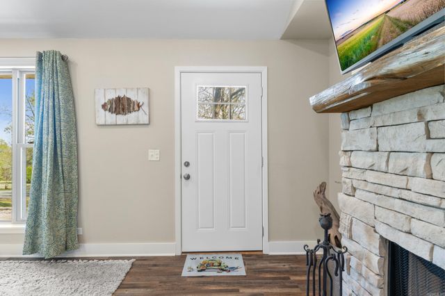 399 Shore Drive, Shirley, AR 72153