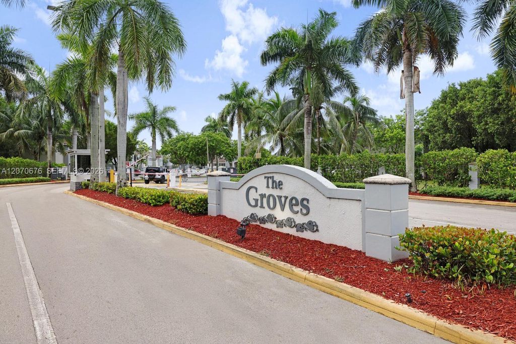 1700 SE 31st Court, Homestead, FL 33035