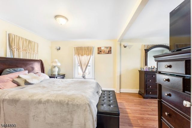 312 E 1St Ave, Roselle Boro, NJ 07203