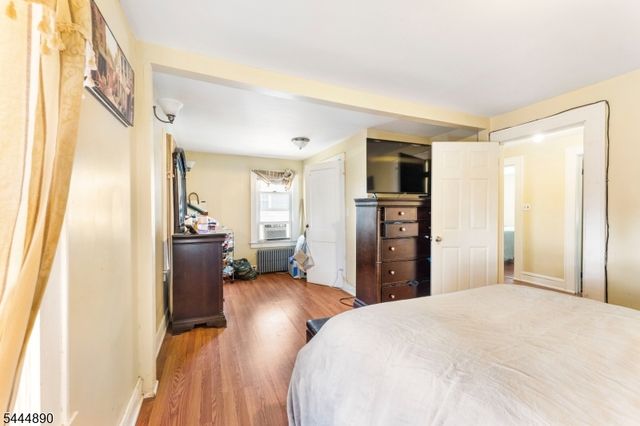 312 E 1St Ave, Roselle Boro, NJ 07203