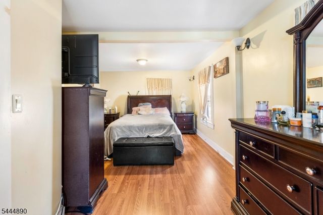 312 E 1St Ave, Roselle Boro, NJ 07203