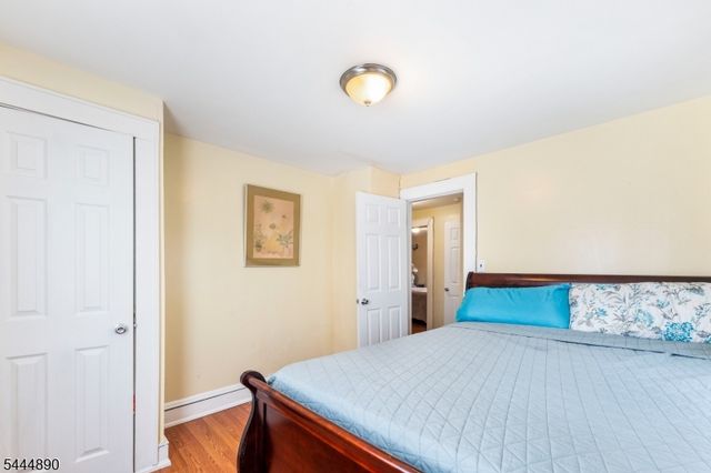 312 E 1St Ave, Roselle Boro, NJ 07203