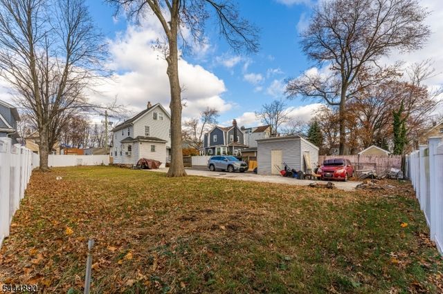 312 E 1St Ave, Roselle Boro, NJ 07203
