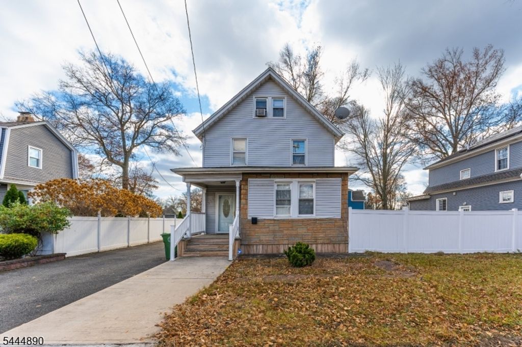 312 E 1St Ave, Roselle Boro, NJ 07203