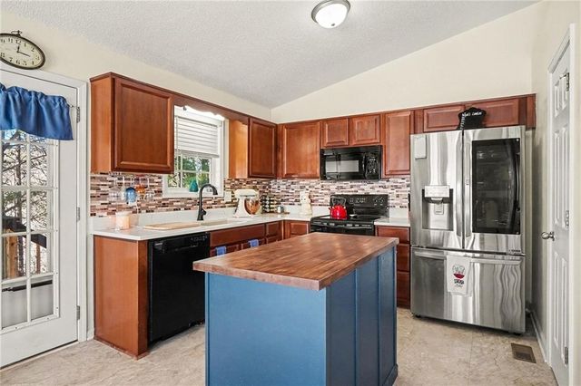 100 Hunter Place, Dallas, GA 30132