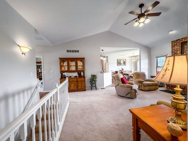 424 Billings Drive, Dekalb, IL 60115