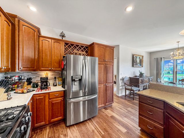 424 Billings Drive, Dekalb, IL 60115