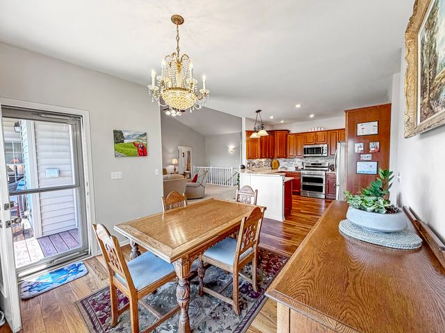424 Billings Drive, Dekalb, IL 60115