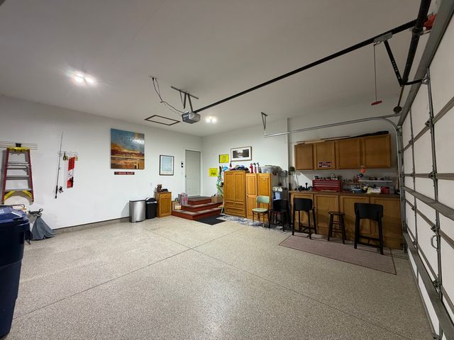 424 Billings Drive, Dekalb, IL 60115