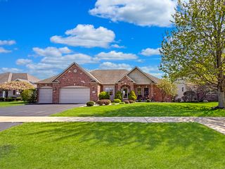 424 Billings Drive, Dekalb, IL 60115