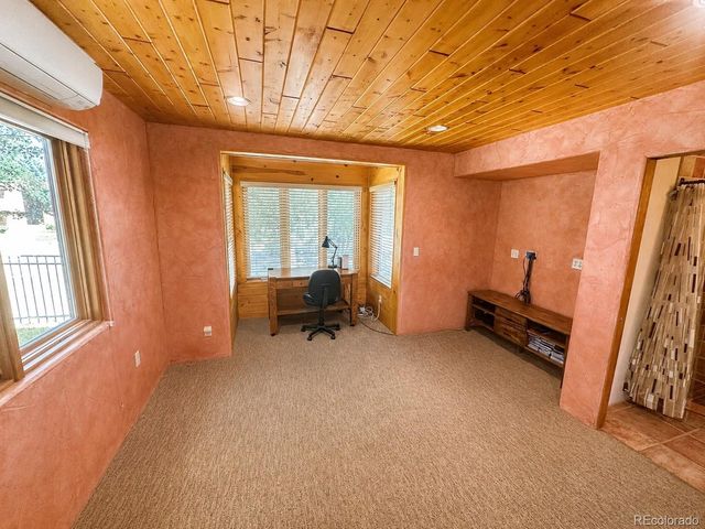 945 Oxford Lane, Colorado Springs, CO 80905
