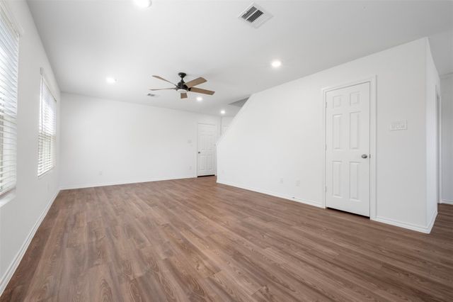 1027 Brighton Orchards Lane, Magnolia, TX 77354