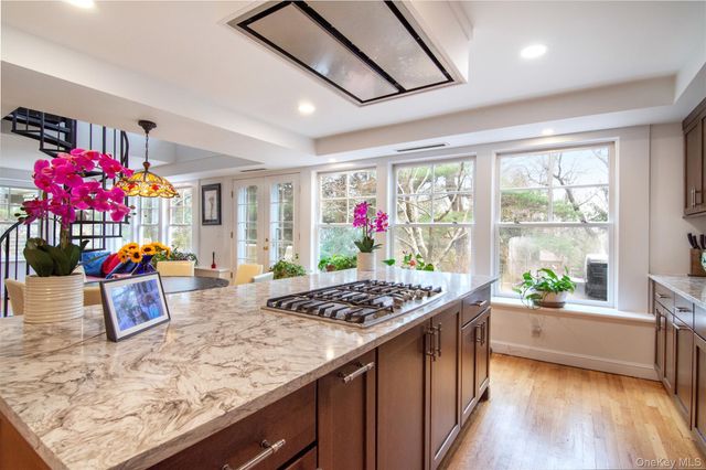 93 N Broadway, Irvington, NY 10533