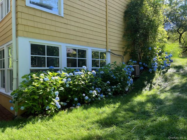 93 N Broadway, Irvington, NY 10533