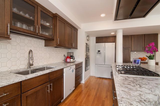 93 N Broadway, Irvington, NY 10533