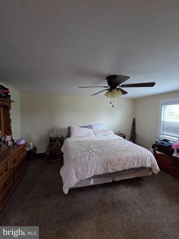 894 MAIN ST CANTON ST, Salem, NJ 08079