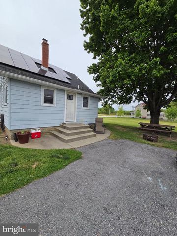 894 MAIN ST CANTON ST, Salem, NJ 08079