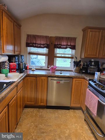894 MAIN ST CANTON ST, Salem, NJ 08079