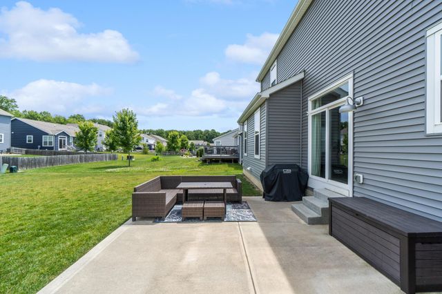 136 Cedar Creek Street, Delaware, OH 43015