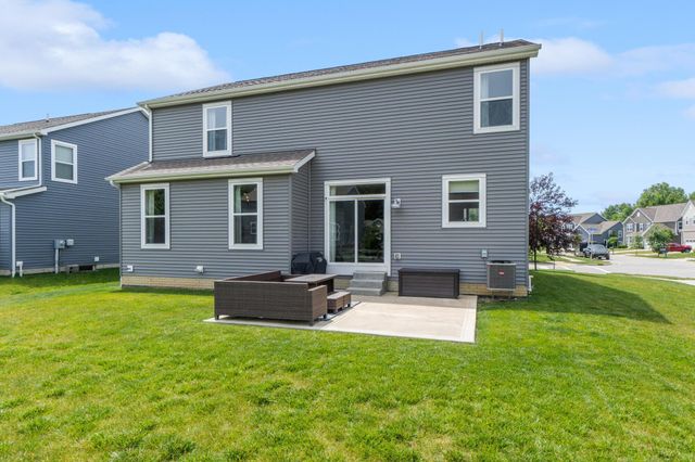 136 Cedar Creek Street, Delaware, OH 43015