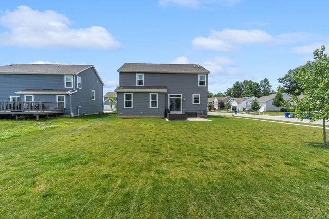 136 Cedar Creek Street, Delaware, OH 43015