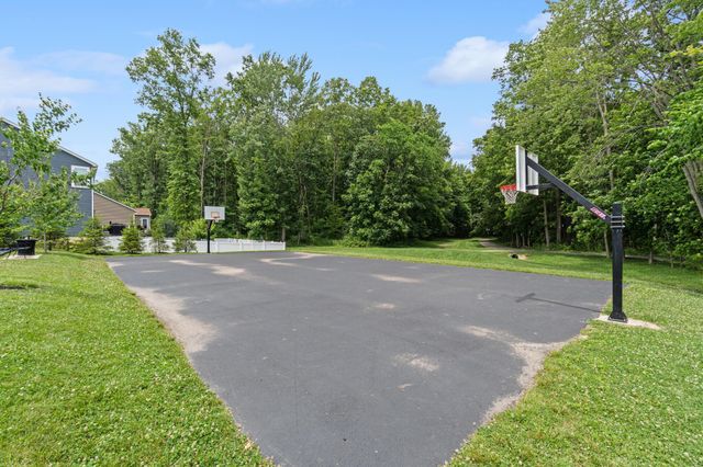 136 Cedar Creek Street, Delaware, OH 43015