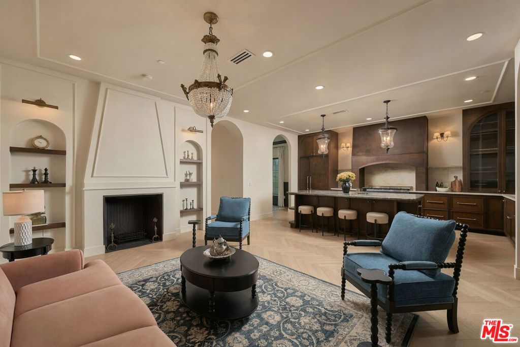 1358 S Ridgeley Drive, Los Angeles, CA 90019 — photo 5