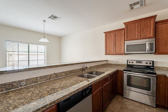 17223 N Cave Creek Road 7, Phoenix, AZ 85032