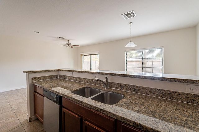 17223 N Cave Creek Road 7, Phoenix, AZ 85032