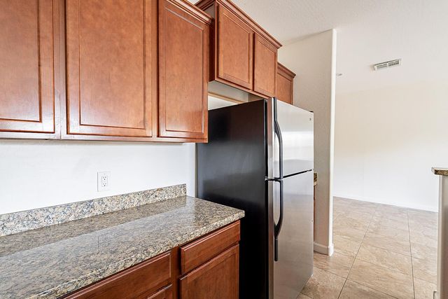 17223 N Cave Creek Road 7, Phoenix, AZ 85032