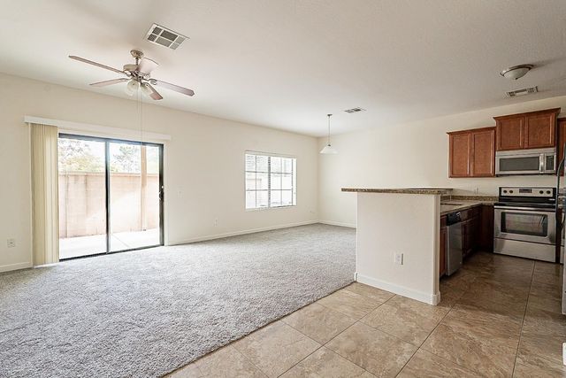 17223 N Cave Creek Road 7, Phoenix, AZ 85032