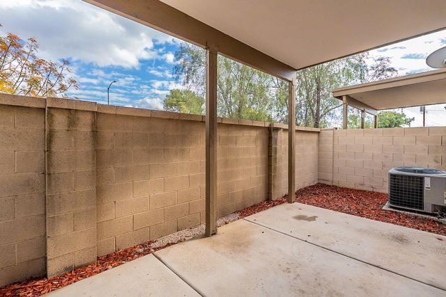 17223 N Cave Creek Road 7, Phoenix, AZ 85032