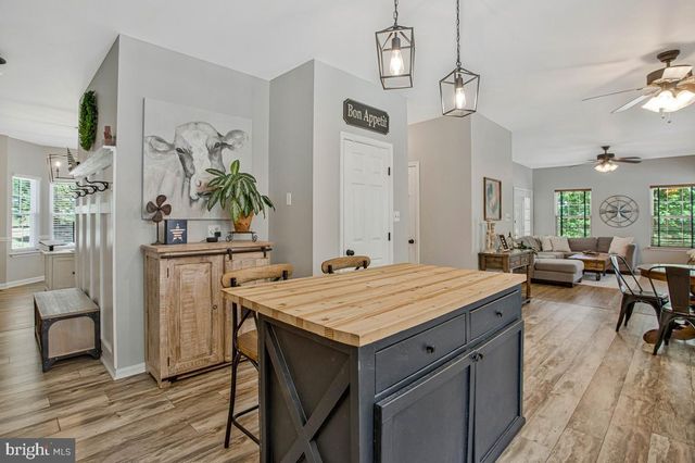 1035 KINGS CREEK DR, Saint Leonard, MD 20685