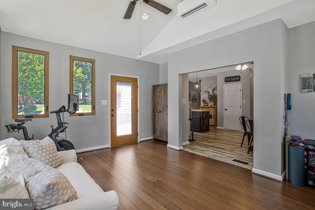 1035 KINGS CREEK DR, Saint Leonard, MD 20685