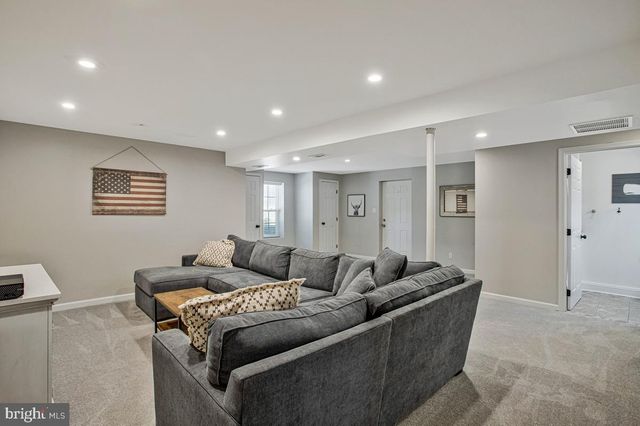 1035 KINGS CREEK DR, Saint Leonard, MD 20685