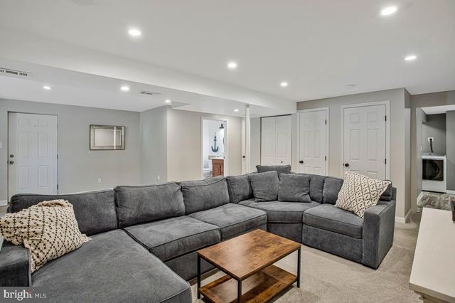 1035 KINGS CREEK DR, Saint Leonard, MD 20685