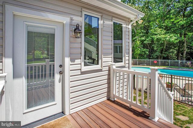 1035 KINGS CREEK DR, Saint Leonard, MD 20685