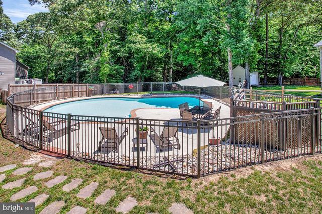 1035 KINGS CREEK DR, Saint Leonard, MD 20685
