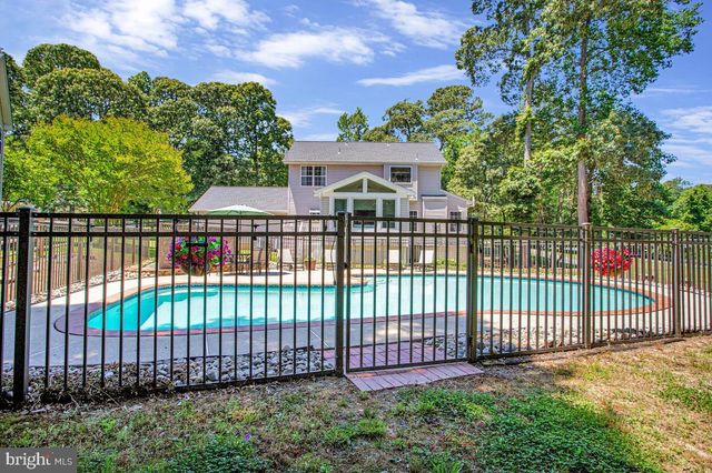 1035 KINGS CREEK DR, Saint Leonard, MD 20685