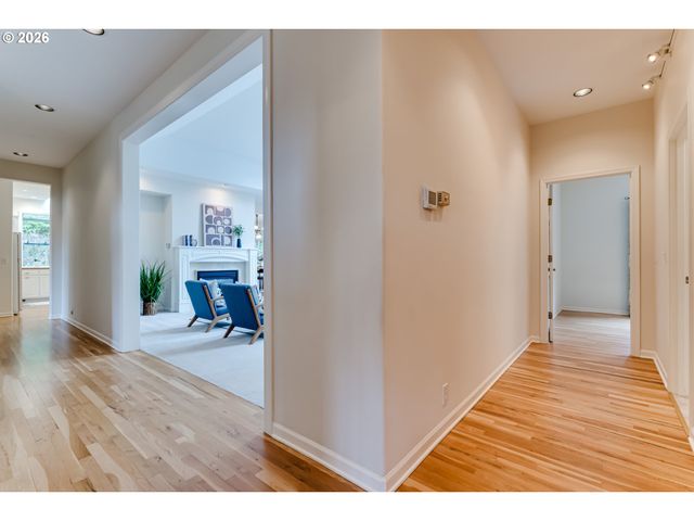 2572 W 28TH Ave, Eugene, OR 97405