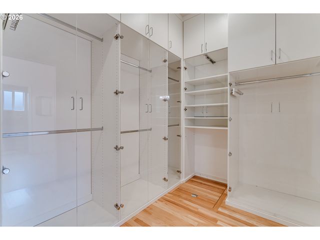 2572 W 28TH Ave, Eugene, OR 97405