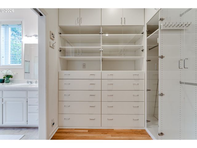 2572 W 28TH Ave, Eugene, OR 97405